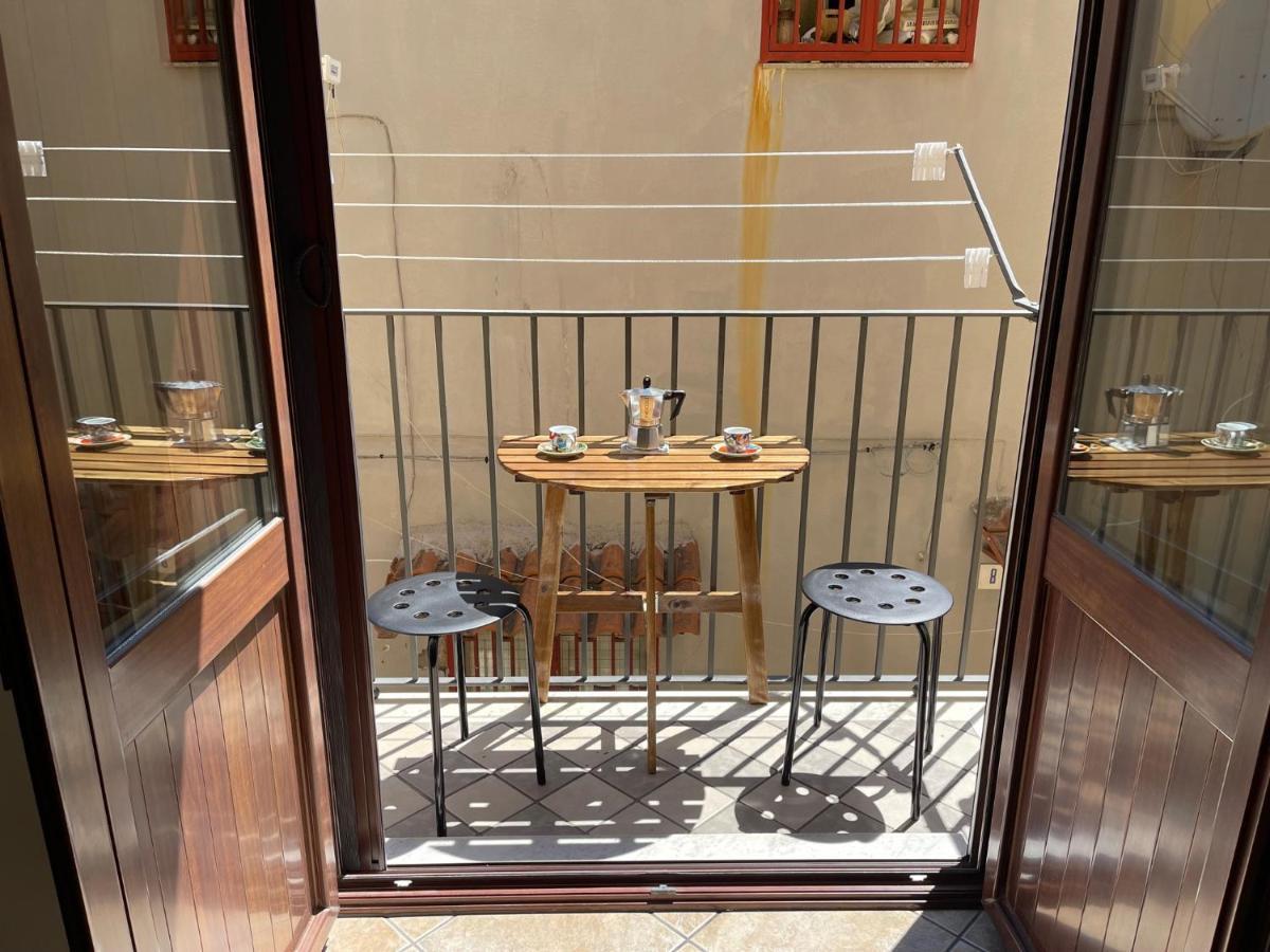 Guest House Le Sciare - Centro Storico Catane Extérieur photo